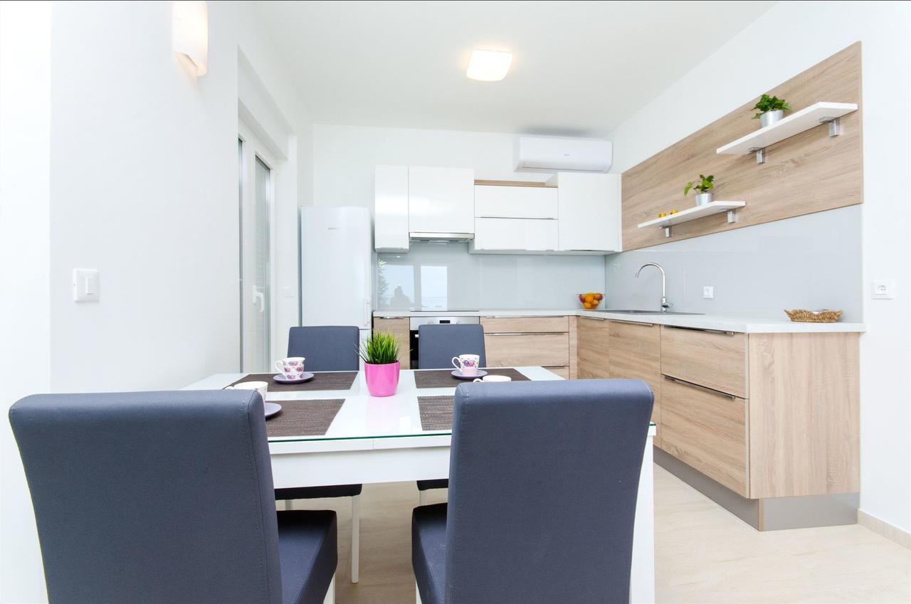 Apartments Branimir Mandre Exterior foto